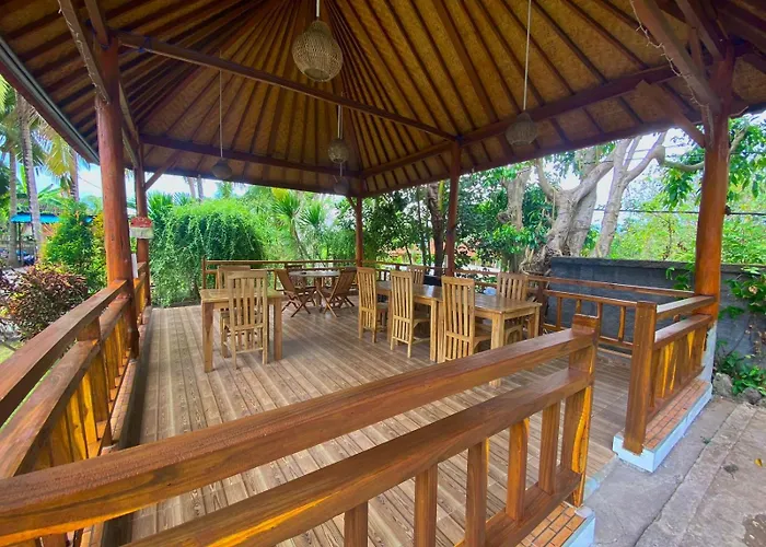 Surya Maha Bungallo 假日公园 3*