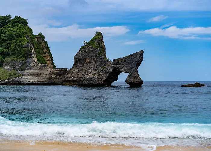 假日公园 Surya Maha Bungallo 3*